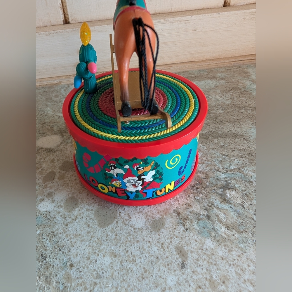 VTG Matrix 1996 Looney Tunes Yosemite Sam Rocking Ranger Mini Action Musical - Picture 7 of 10